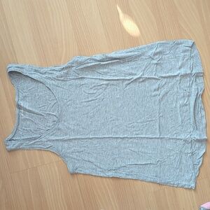Gray tank